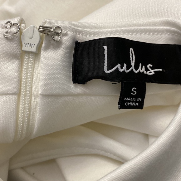 Super sexy LULU’S dress it up with a nice belt and high heels - Picture 10 of 10